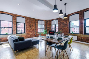 2 King Beds with Corner View. Manhattan Loft